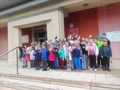 SP2 na spektaklu teatralnym w Domu Kultury